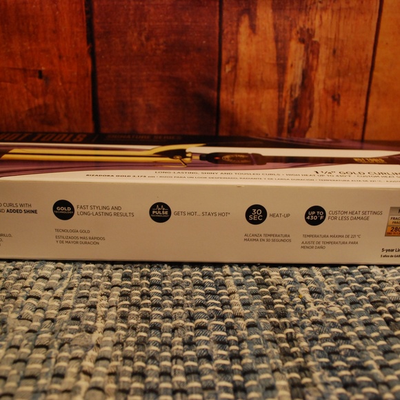 hot tools 1-1/4 in curling iron wand main image 6